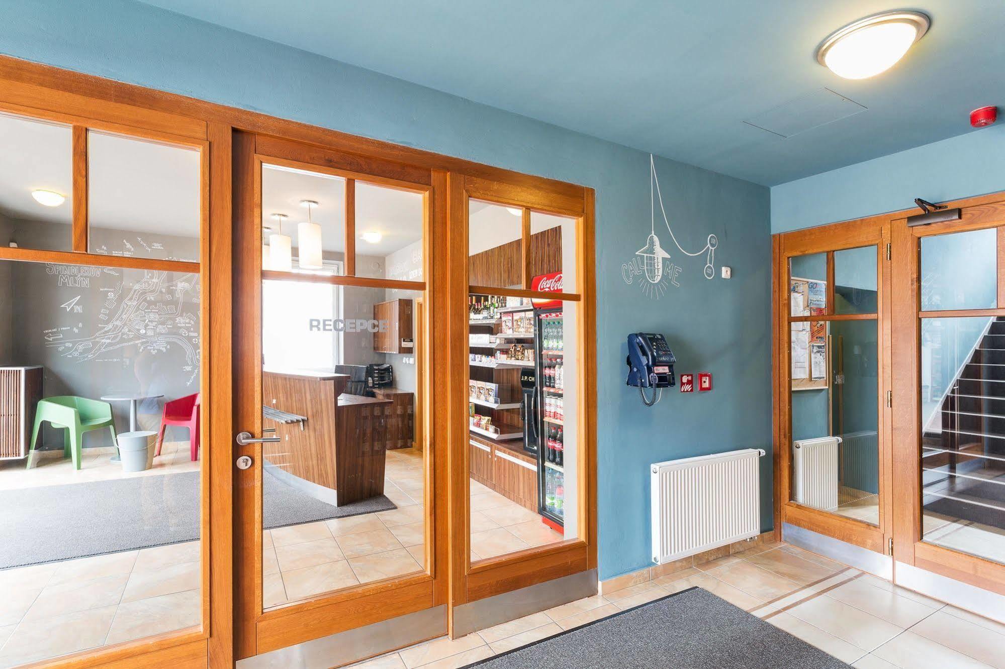 Wellness Hotel Grand Spindleruv Mlyn Bagian luar foto